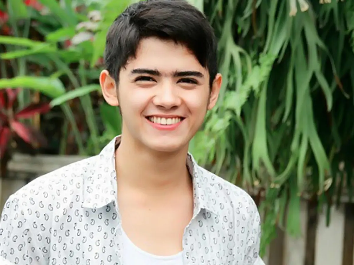 Aliando Syarief dirumorkan berpacaran dengan anak di bawah umur