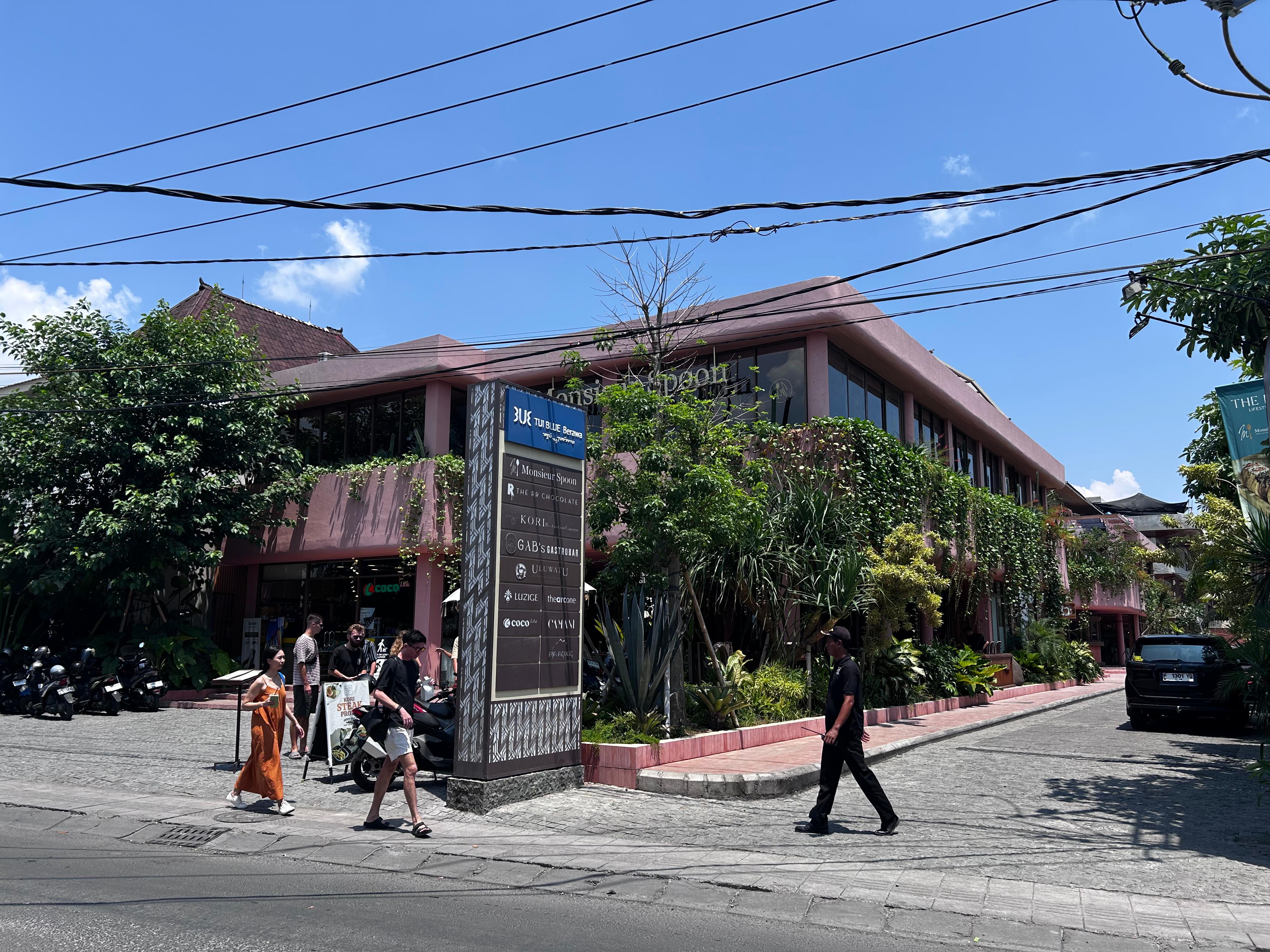 NYAMAN: Hotel dan Vila TUI blue Berawa, Canggu Badung Bali