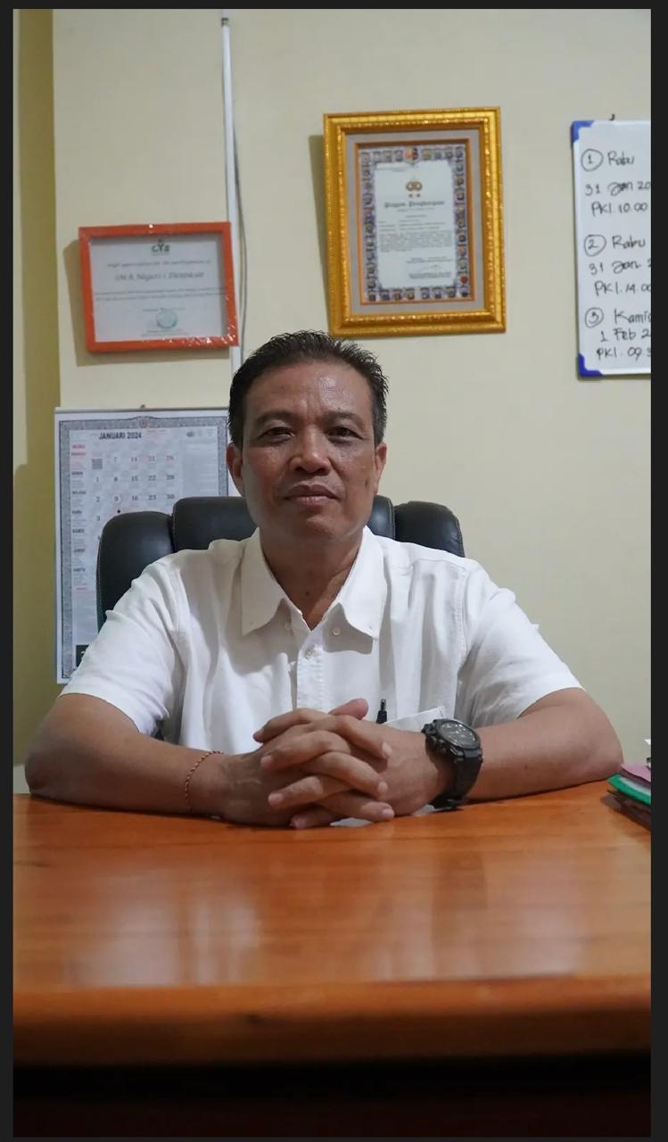Kepala Sekolah SMAN 1 Denpasar, M.Rida., S.Pd.,M.Pd