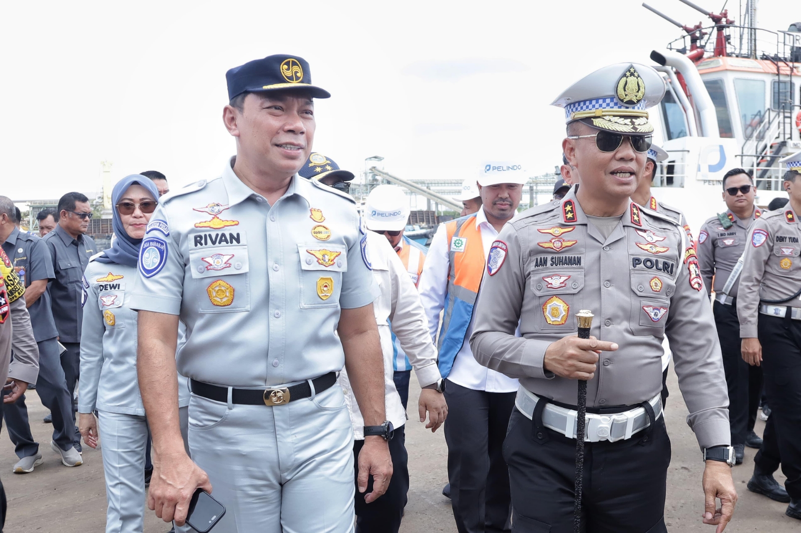 CEK KESIAPAN OPERASI LILIN 2024: Dirut Jasa Raharja, Rivan A. Purwantono dan Kakorlantas Polri Irjen Pol. Aan Suhanan, survei jalur Tol Jakarta-Merak hingga Pelabuhan Merak pada Senin (25/11/2024).