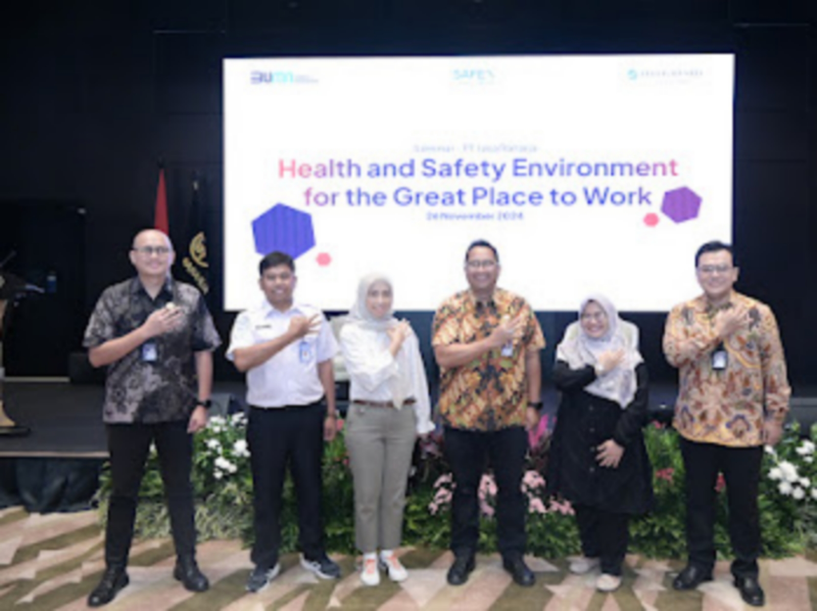 Jasa Raharja menerima Sertifikasi Sistem Manajemen Keselamatan dan Kesehatan Kerja (SMK3) dari Kementerian Ketenagakerjaan RI.
