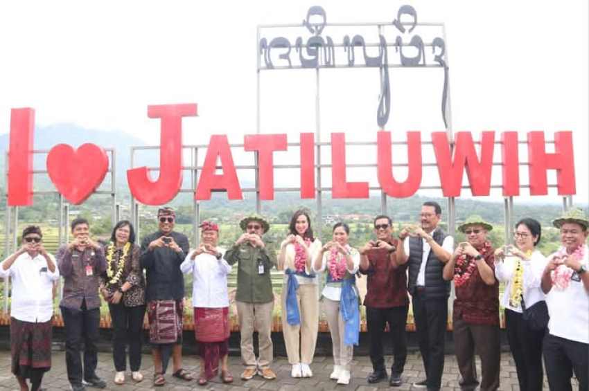 DINOBATKAN TERBAIK SEDUNIA : Desa wisata Jatiluwih, Tabanan. (foto: juliadi/radar bali)