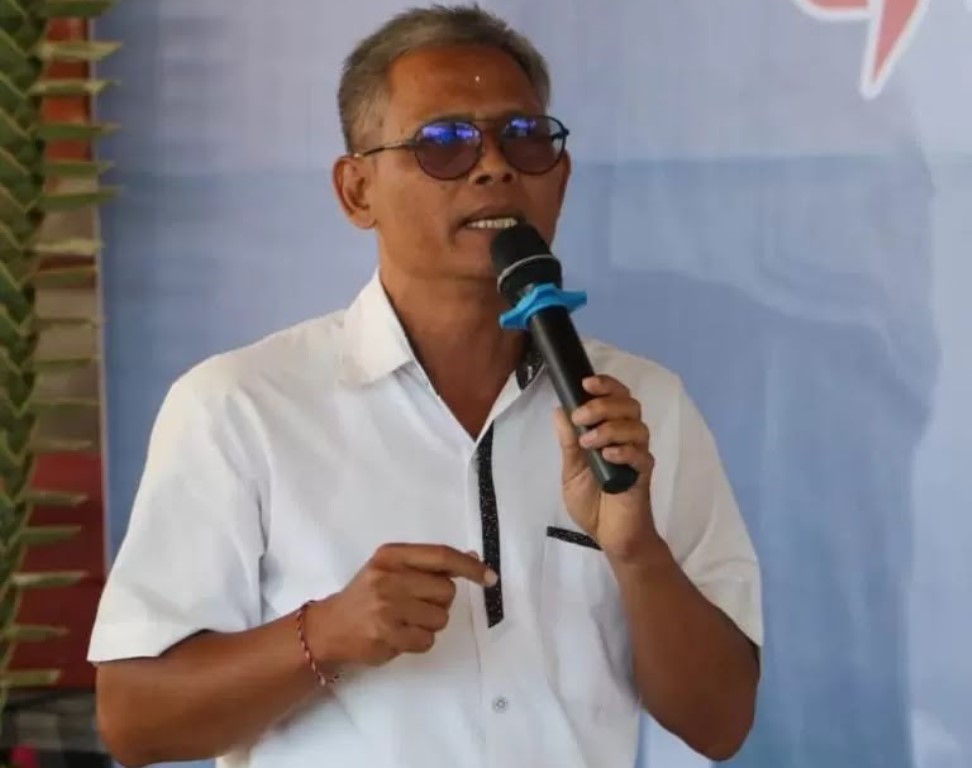 BEDA STRATEGI: Ketua KONI Buleleng Ketut Wiratmaja.