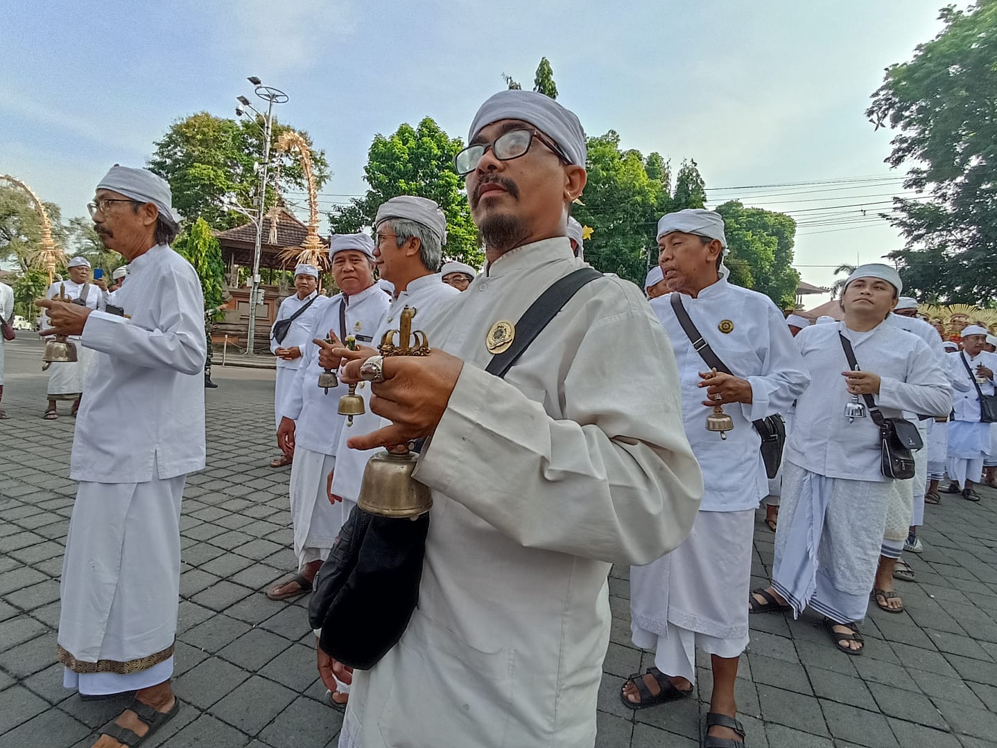 ilustrasi prosesi ritual di Bali-adrian suwanto/radar bali