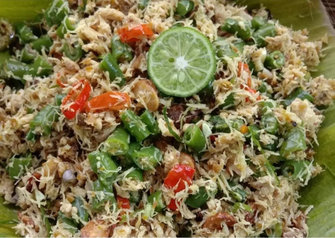 KHAS BALI: Lawar ayam yang sering sebagai menu sarapan krama Bali
