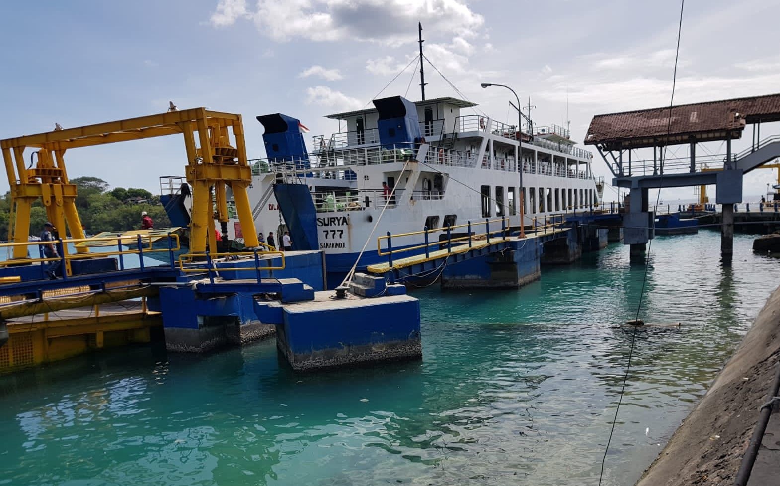 MELANDAI: Situasi penyeberangan di pelabuhan Gilimanuk saat Nataru cenderung melandai