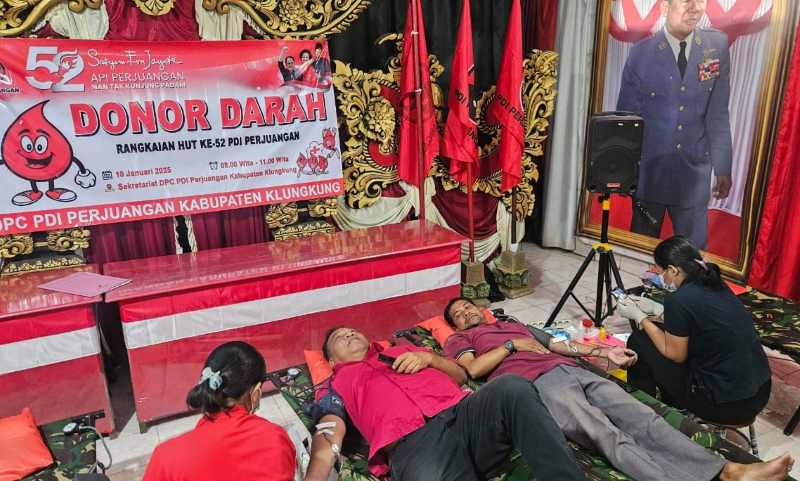 AKSI SOSIAL : Donor darah sambut ultah PDIP di Klungkung. (Foto: DPC PDIP Klungkung)
