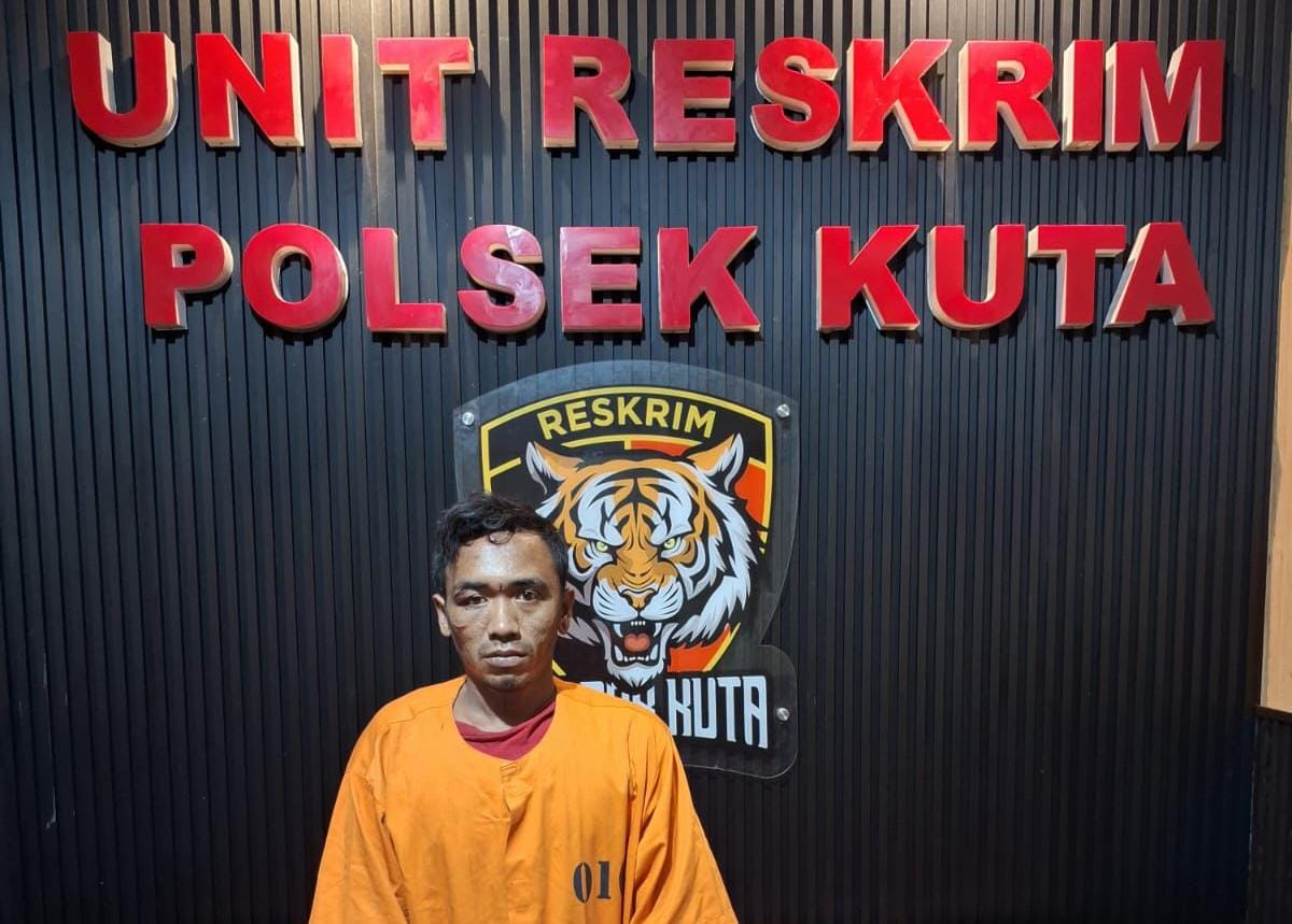 CARI UPAH DARI CURANMOR: Andi, 28, diamankan Polsek Kuta usai mencuri motor bersama temannya yang buron.