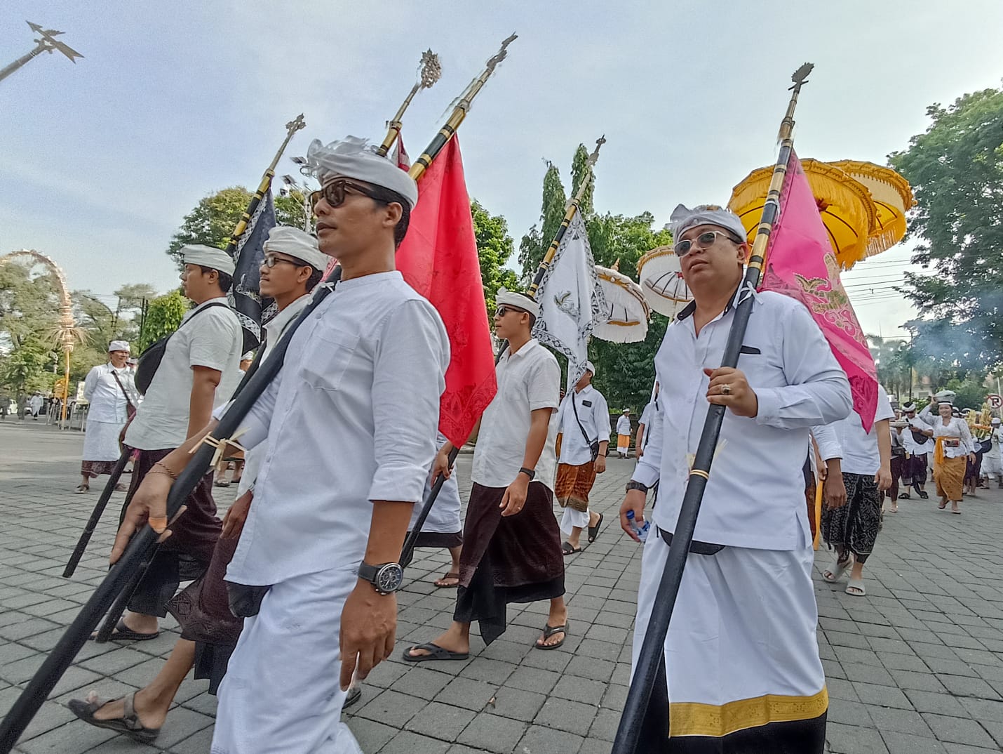 foto ilustrasi prosesi  menjelang pengabenan di Denpasar-Adrian Suwanto/Radar Bali