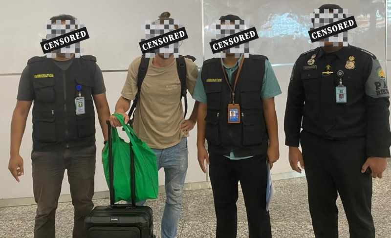 PULANGKAN SAJA : Imigrasi Singaraja mengusir KES asal Jerman yang mendaki Gunung Agung.[ Foto: Imigrasi Singaraja untuk Radar Bali]