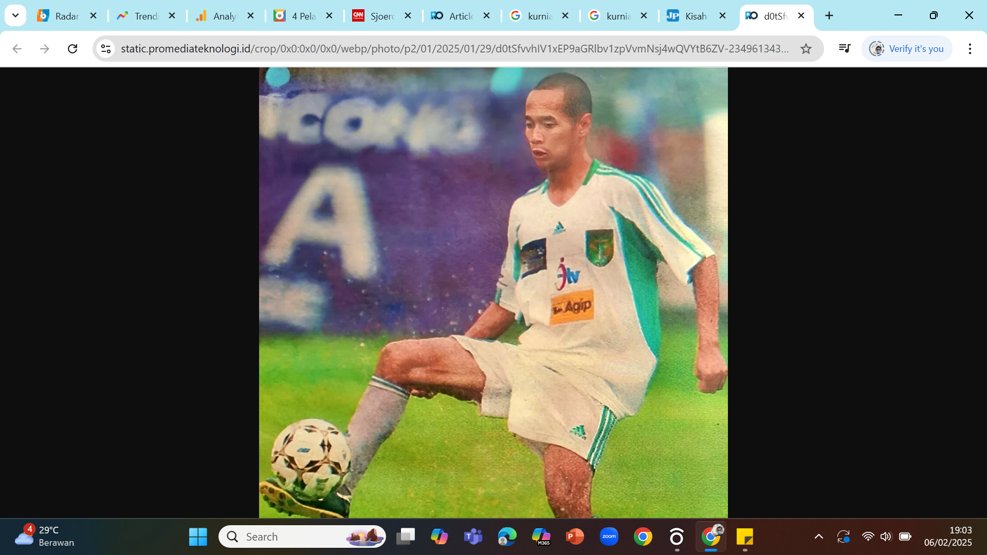 SI KURUS - Mantan penyerang timnas Kurniawan Dwi Yulianto yang saat ini menjadi asisten Indra Sjafri di Timnas U-20.