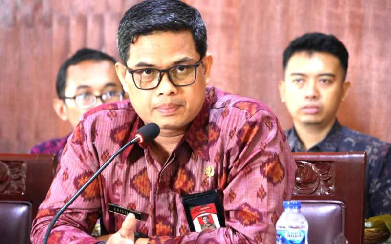 JELASKAN SELEKSI : Kepala BKPSDM Tabanan, I Made Kristiadi Putra. (juliadi/radar bali)