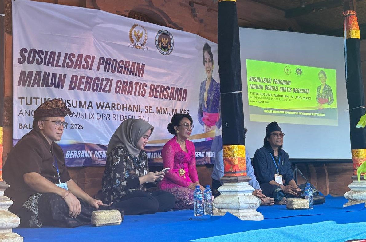 PRIORITAS: Anggota Komisi IX DPR RI, Tutik Kusuma Wardhani saat sosialisasi program Makan Bergizi Gratis (MBG)