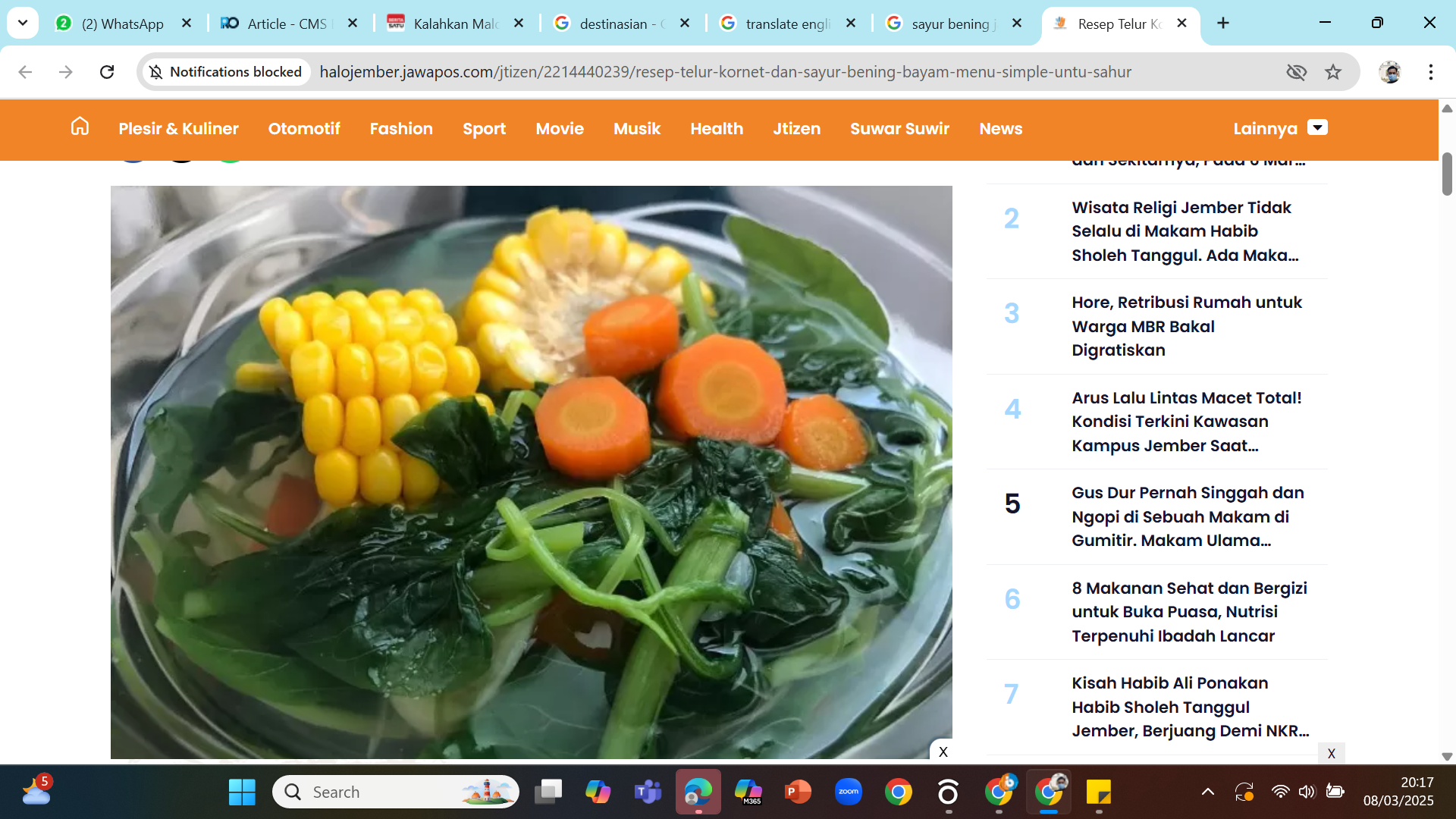 SEHAT - Sayur bayam adalah salah satu sayur yang sehat dan bergizi untuk buka bersama keluarga. Menyiapkannya tidak lebih dari `15 menit.