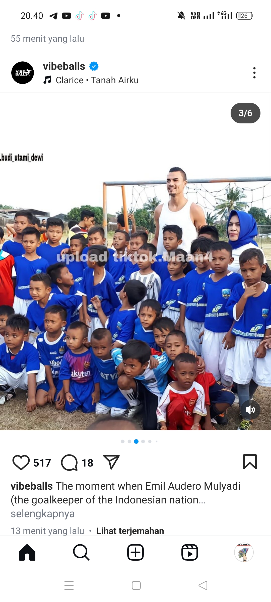 Emil Audero Mulyadi turut bermain bola bersama anak-anak Lombok