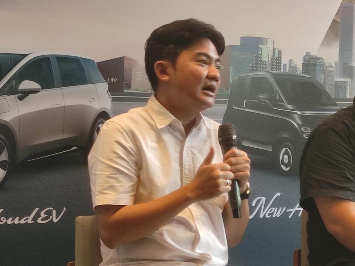 MOBIL LISTRIK: Bayu Apriadi selaku Regional Sales Area Manager Wuling Motors