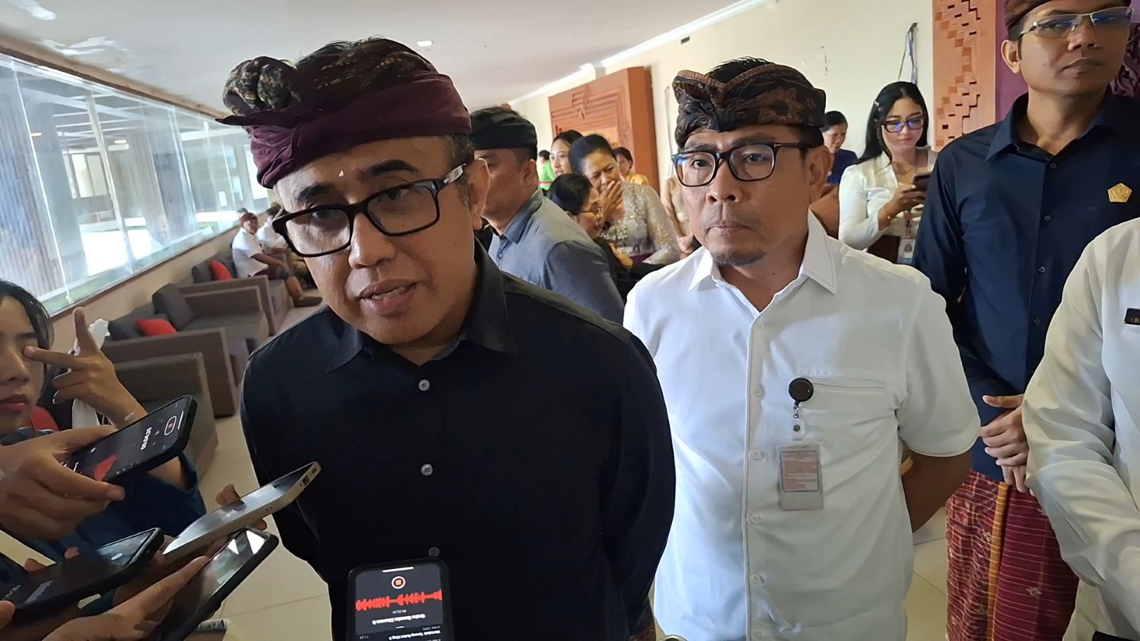 ERA MOBIL LISTRIK: Wali Kota Denpasar, I Gusti Ngurah Jaya Negara.