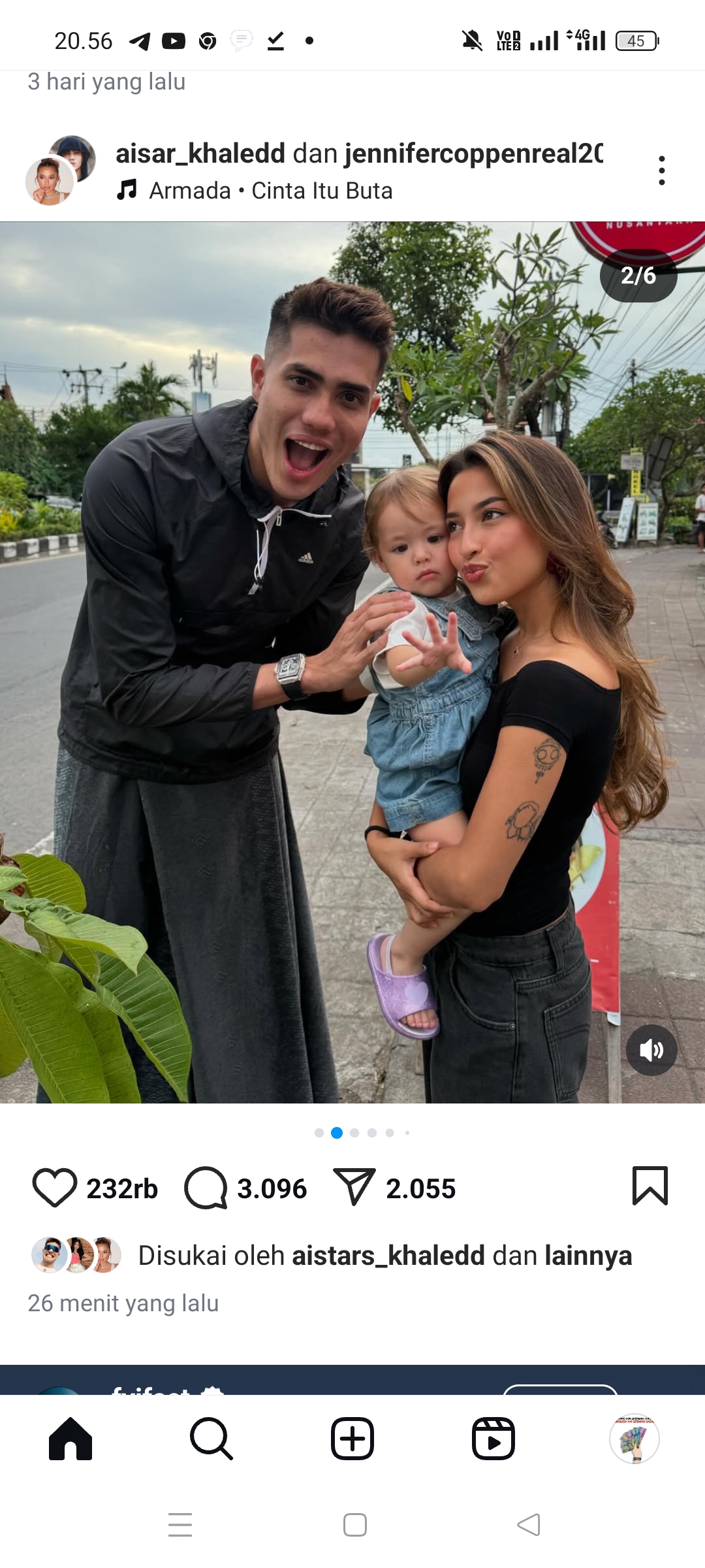 Momen kebersamaan Aisar Khaled dengan Jennifer Coppen dan anaknya Kamari