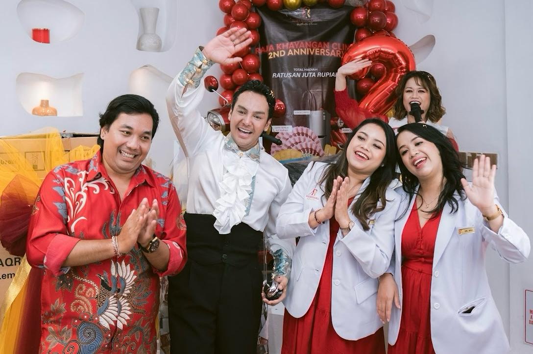 Suasana perayaan 2 tahun Raja Khayangan Aesthetic Clinic Bali.