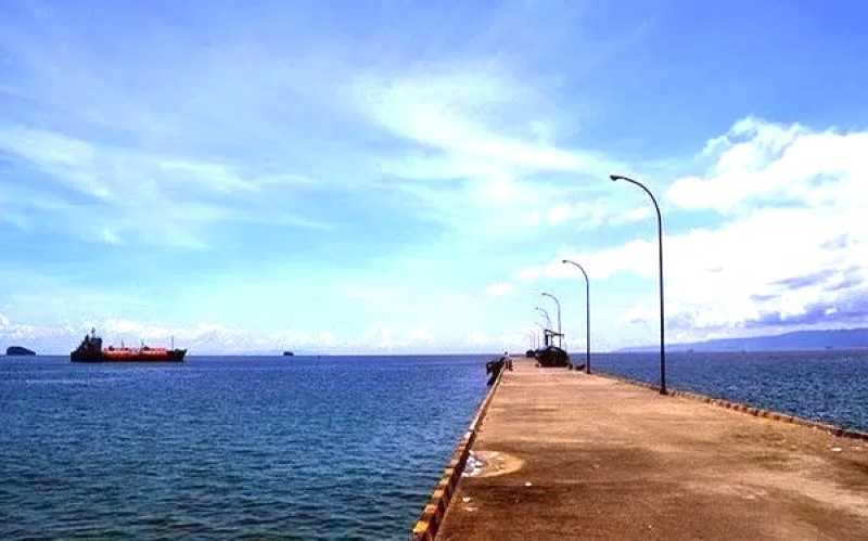 MANGKRAK : Pelabuhan Tanah Ampo di Karangasem. (dok.radar bali)