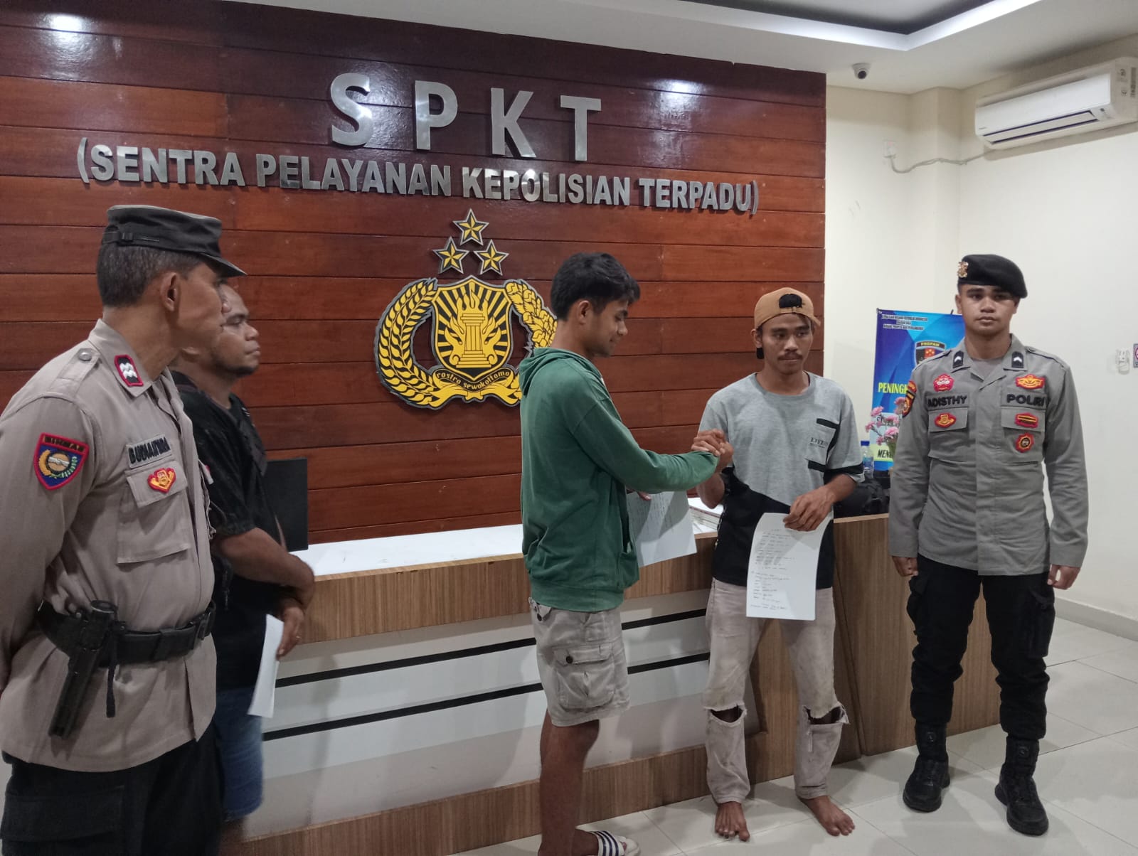 Kedua pemuda sekampung ini akhirnya damai di Mapolsek Kuta Selatan
