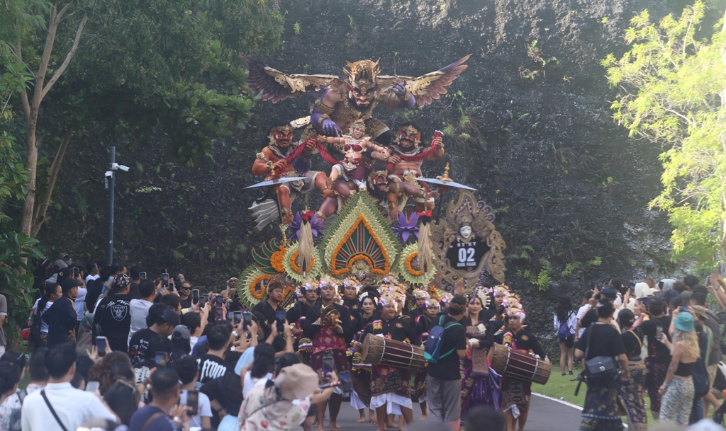 FESTIVAL: Salah satu ogoh-ogoh yang tampil di GWK  dari 13 ogoh-ogoh tampil di festival ogoh-ogoh di GWK
