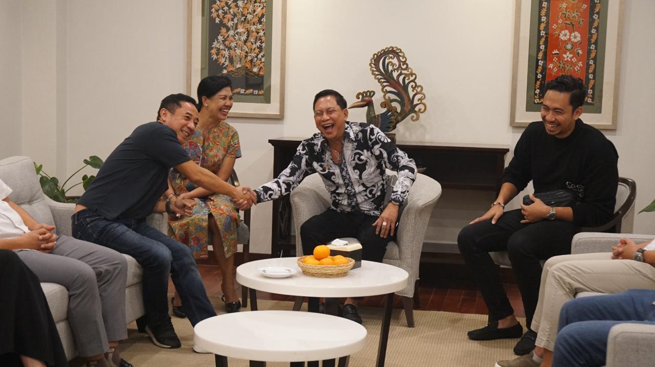 SINERGI: Direksi Bank Lestari (BPR) saat deal bersama REI Bali dalam mengembangkan sektor properti di Bali