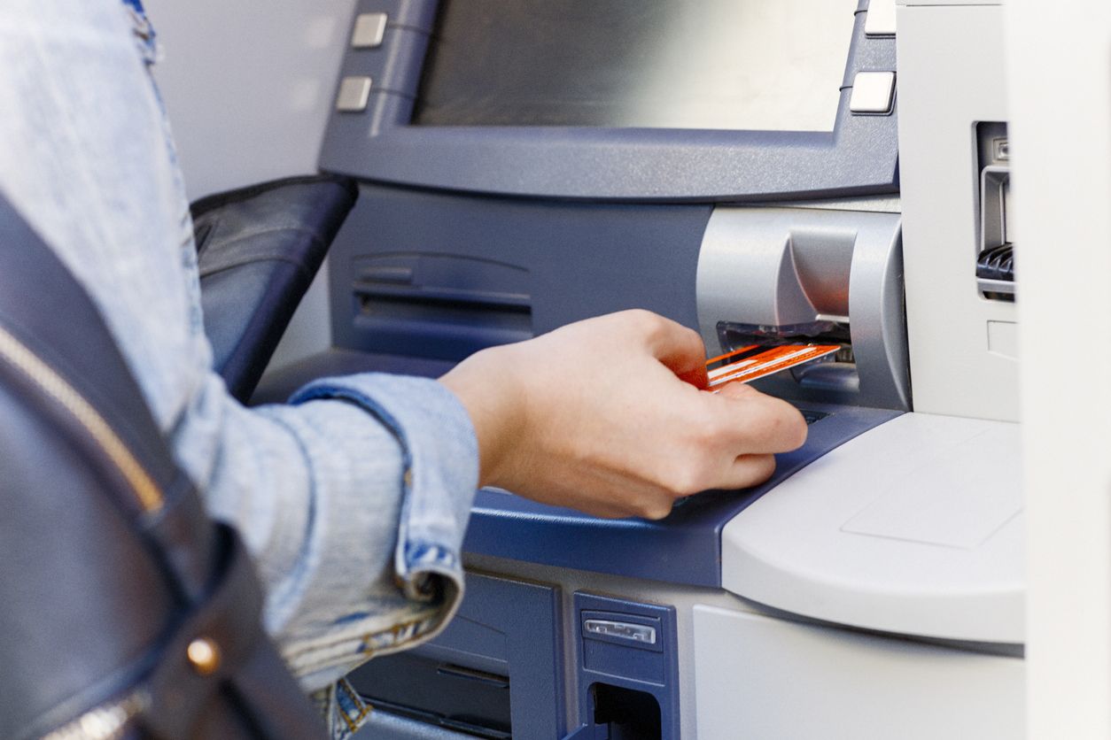 RAIB: Ilustrasi penipuan dengan cara hipnotis korban diajak transaksi di ATM