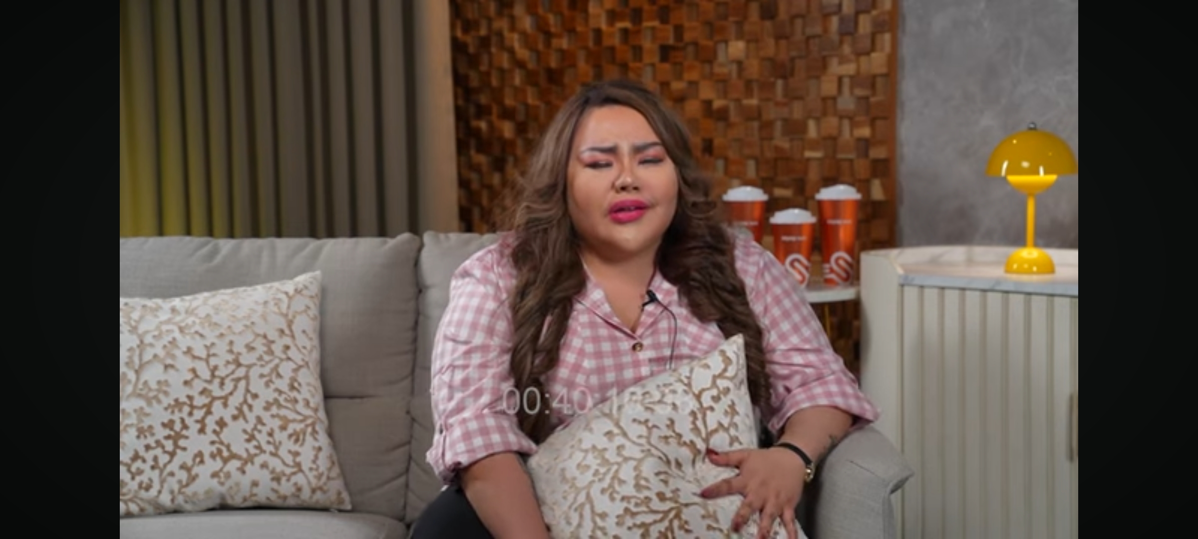 Lisa Mariana meminta maaf pada Ibu Cinta