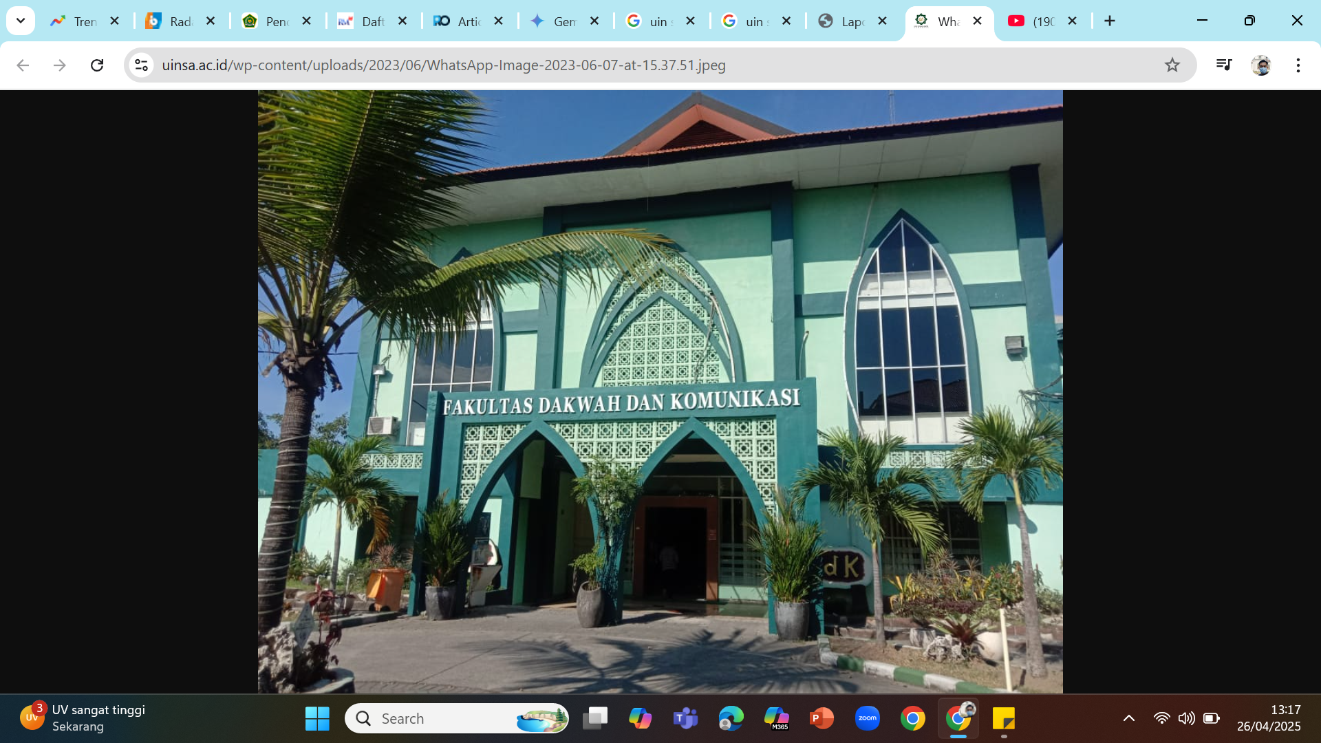 BUKA PENDAFTARAN - Gedung Fakultas Dakwah dan Komunikasi UIN Sunan Ampel Surabaya.