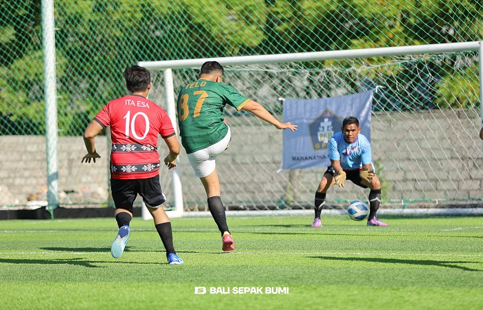 Persekutuan Kaum Bapak (PKB) GPIB Maranatha Denpasar dari wilayah I, II, III dan Bajem Tabanan mengikuti turnamen Mini Soccer, kemarin.