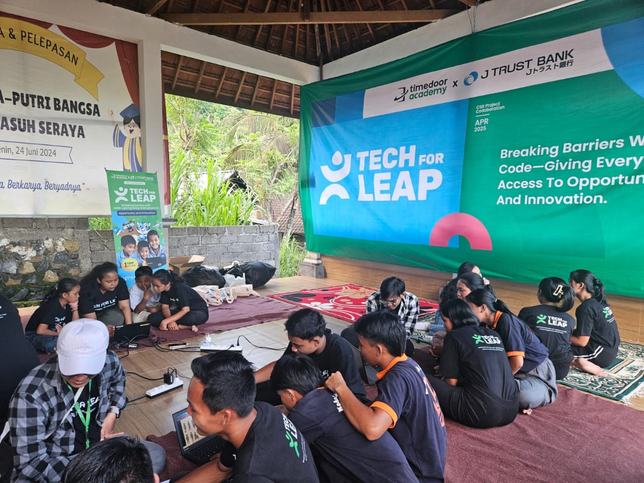 CSR: Kegiatan pelatihan coding di desa Seraya Timur, Karangasem.