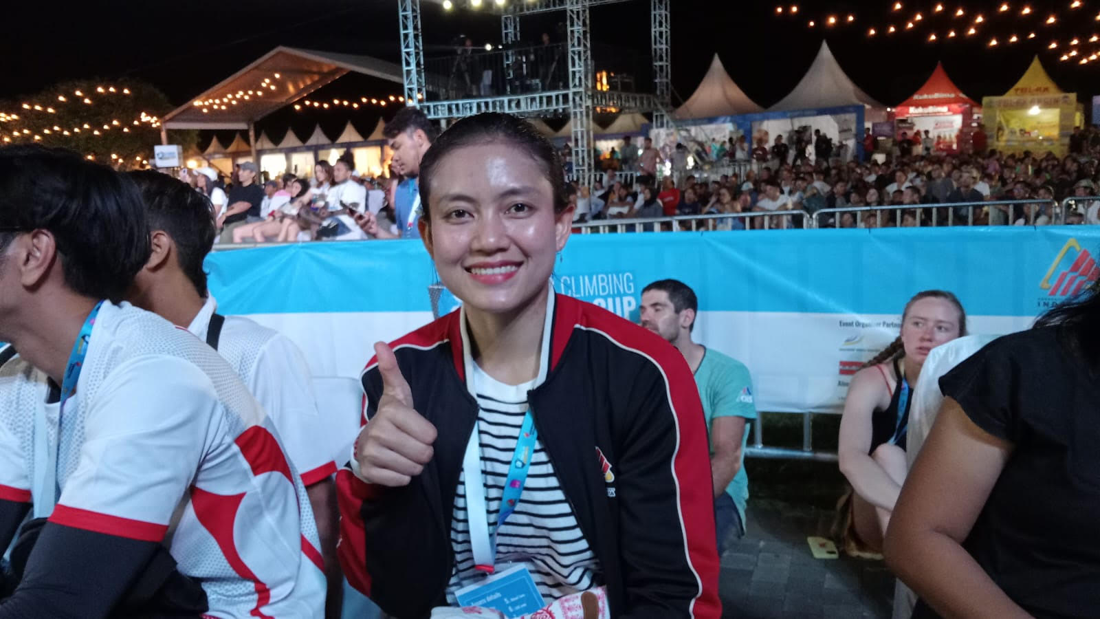 KECEWA: Desak Rita, pemanjat tebing andalan Bali gagal persembahkan medali kepada publik di Bali di kejuaraan internasional di Paninsula Nusa Dua.