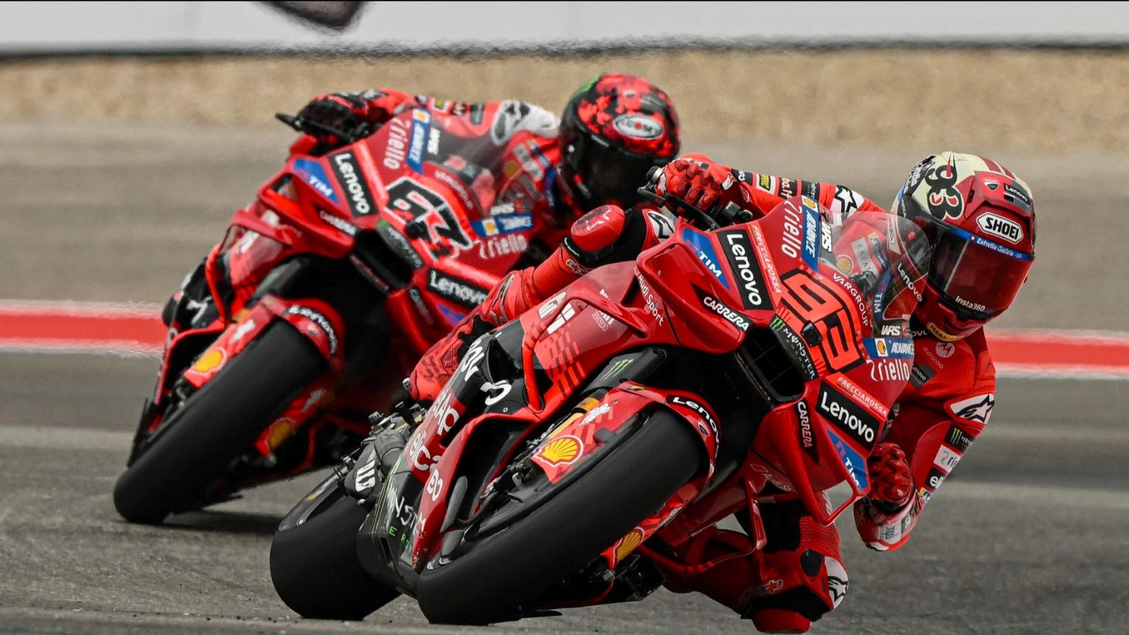 BAKAL TERGUSUR: Marc Marquez dan Peccoi Bagnaia bersaing ketat di lintasan MotoGP musim 2025
