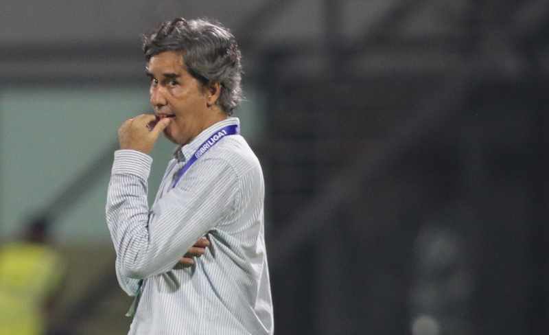 KESAL : Teco menilai sikap wasit plin-plan merugikan Bali United. (foto:miftahuddin/radar bali)