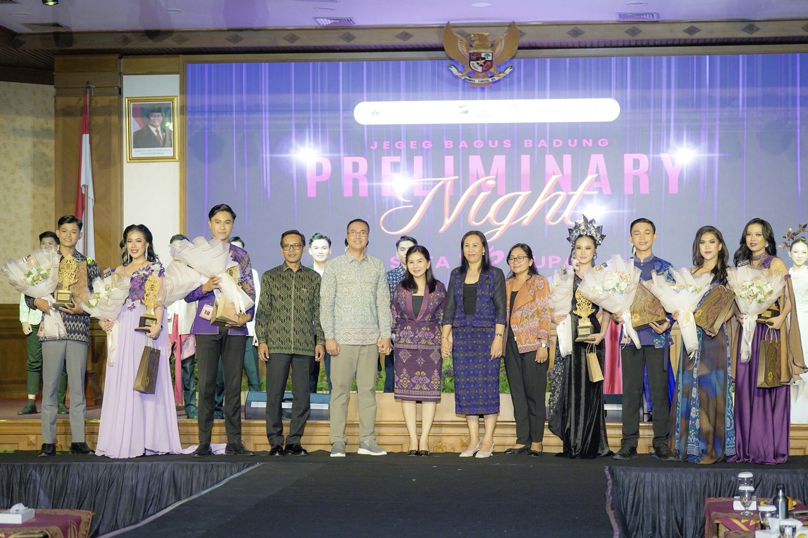 Sekda lB. Surya Suamba membuka Fashion Show serangkaian Pemilihan Duta Pariwisata Jegeg Bagus Badung tahun 2025 di Ruang Kertha Gosana, Puspem Badung, Minggu (18/5/2025).