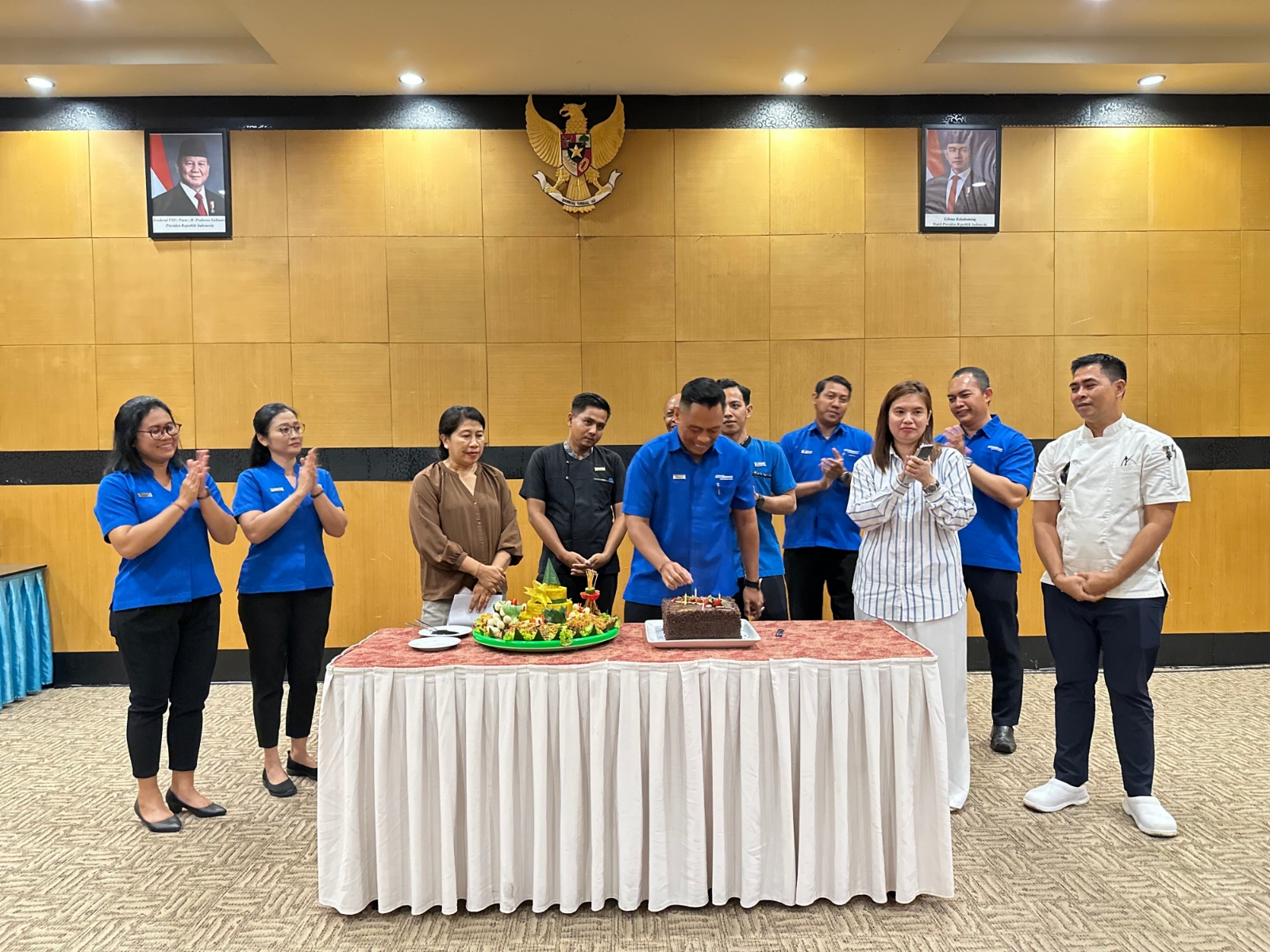 Pemotongan Tumpeng - 17th Anniversary Aston Denpasar.
