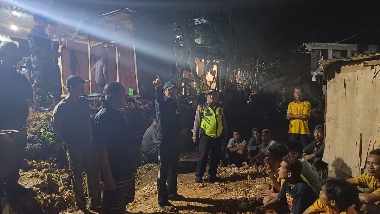 Kericuhan di bedeng kawasan Pecatu Kuta Selatan di sebuah proyek vila