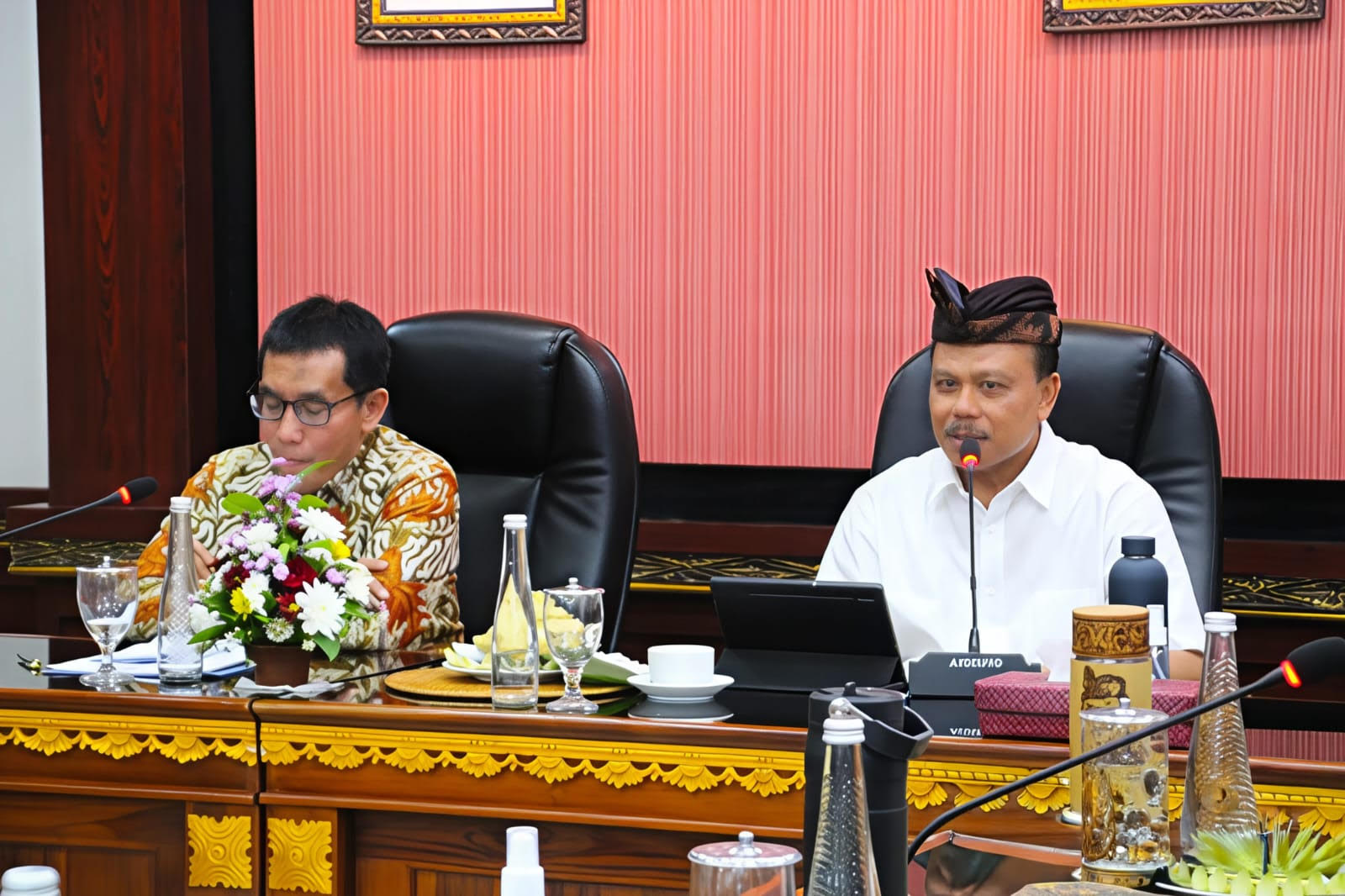 MASALAH PENDIDIKAN: Sekda Provinsi Bali Dewa Indra bahas tingginya buta huruf fdi Buleleng
