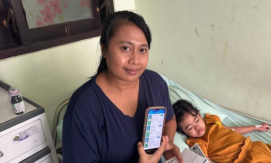 Ririn, 33, salah satu peserta BPJS Kesehatan asal Desa Bondalem, Kecamatan Tejakula, Buleleng.