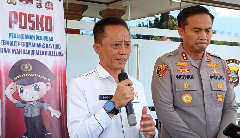 BEBERKAN PERKEMBANGAN PENYIDIKAN: Polres Buleleng beberkan penanganan kasus pengembang perumahan yang nakal. (francelino junior/radar bali)
