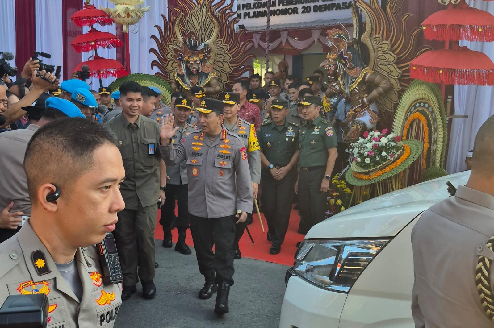 CEK MBG: Kapolri Jenderal Polisi Drs. Listyo Sigit Prabowo, M.Si cek kesiapan program Makan Bergizi Gratis mendukung program Asta Cita Presiden Prabowo Subianto.