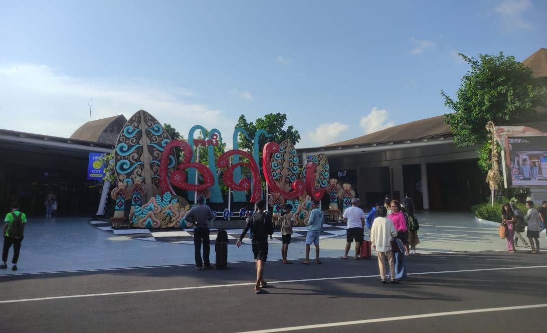 Suasana di bandara Ngurah Rai Tuban disaat Lewatobi erupsi