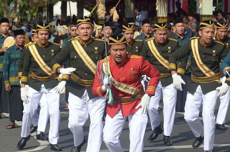 Duta seni Klungkung-Adrian Suwanto/Radar Bali