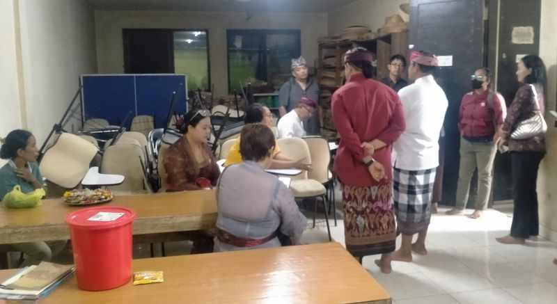 SIDAK PANTI ASUHAN : Komisi IV DPRD Tabanan yang turun sidak di Panti asuhan di Tabanan. (Foto: Juliadi)