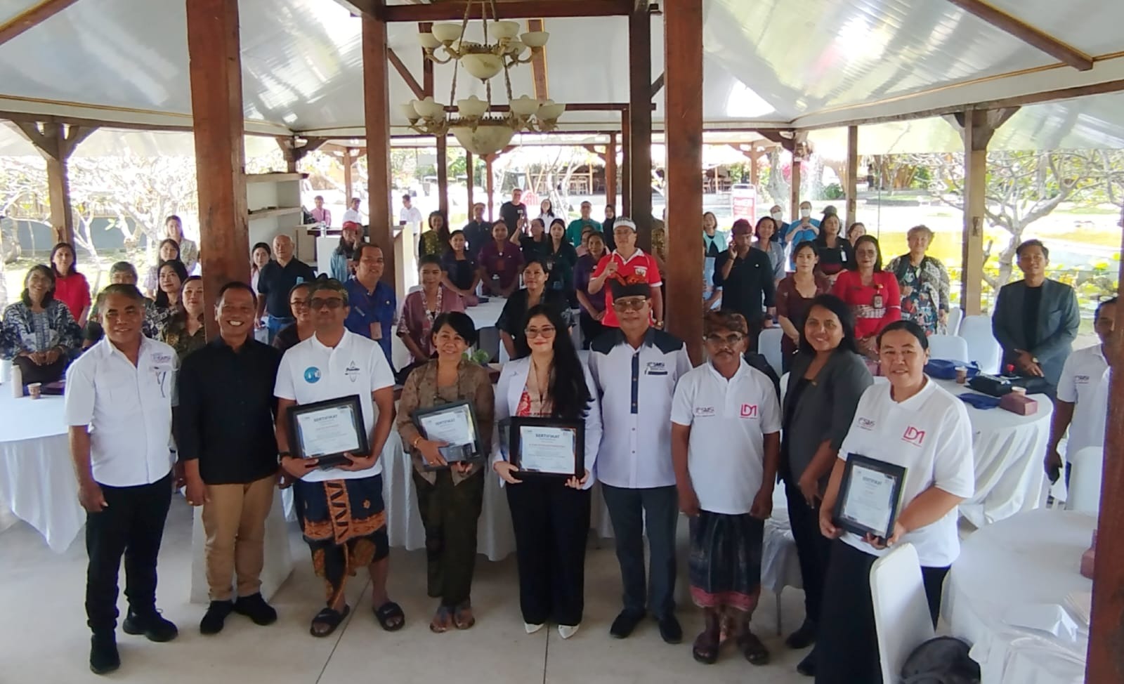 Narasumber Talkshow SMSI Denpasar: Dewa Nyoman Budiasa (kiri ke kanan); dr. Amelia Dwi Nurulita Sugiharta, SpKJ; Luh Putu Anggreni, SH dan Gede Eka Sandi Asmadi atau akrab disapa Bi Lolo.