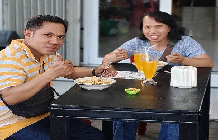 Suasana di Kedai Singasana yang berada di Jalan Ir. Soekarno no. 884, Dauh Peken, Tabanan, Bali.