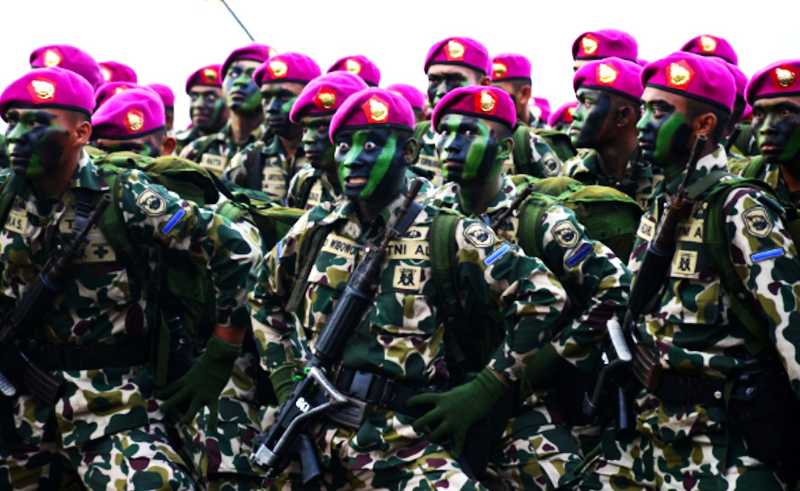 Ilustrasi defile prajurit Korps Marinir TNI AL saat HUT Ke-77 Korps Marinir di Mako Marinir, Cilandak, Jakarta Selatan, 2022. . (Foto: dok.Dispenal 2022)