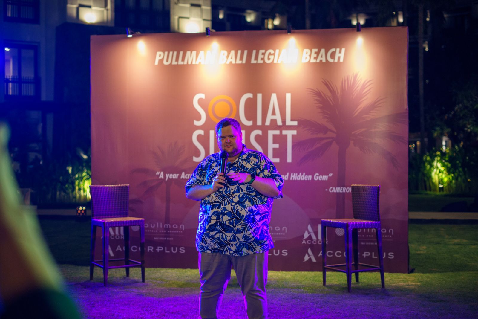 Pengarang lagu dan Youtuber asal Australia Cameron Redgwell di Social Sunset pada Senin, 1 Agustus 2025.