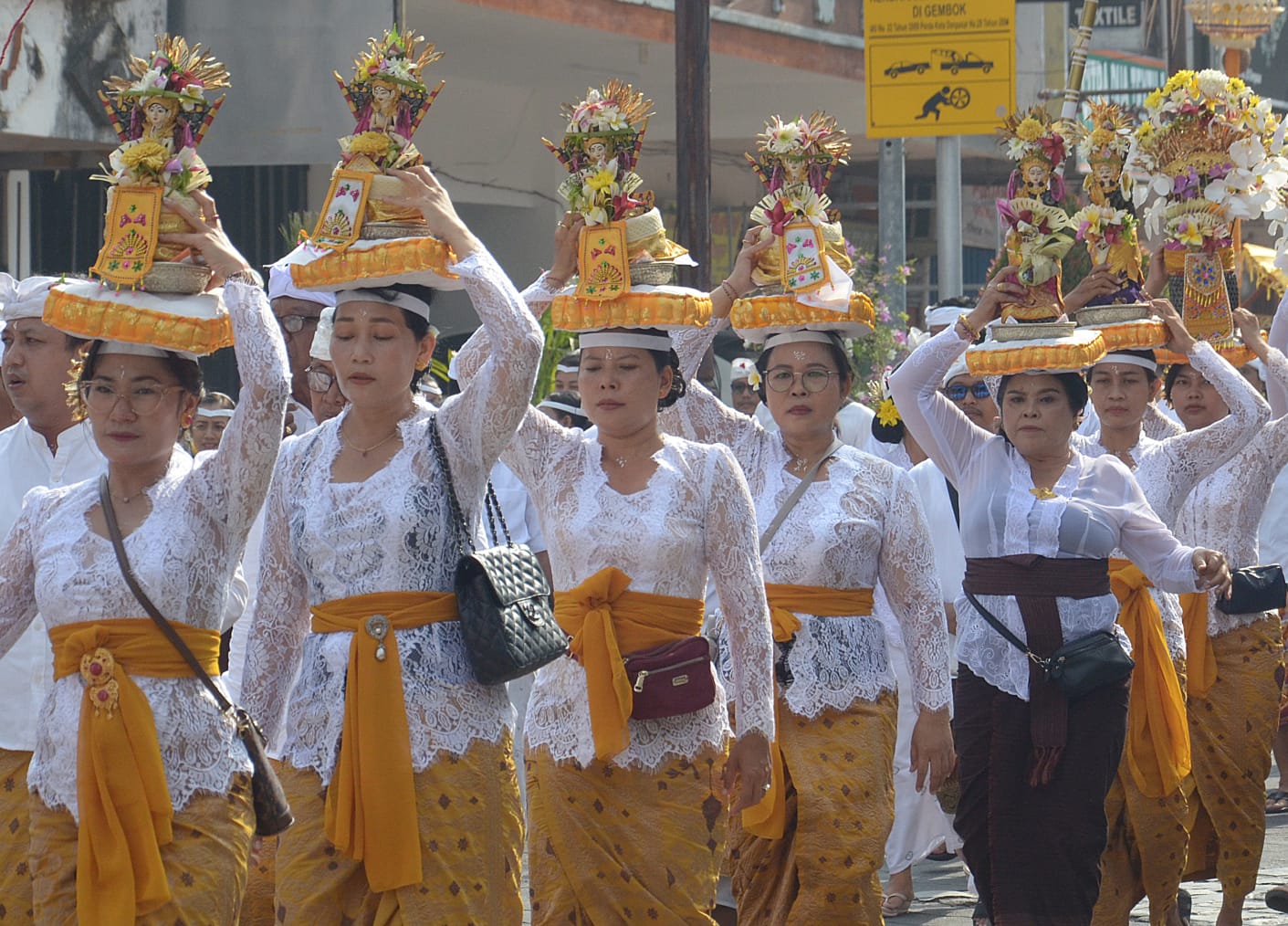 ilustrasi prosesi ritual menjelang pengabenan di Denpasar-Foto: Adrian Suwanto/Radar Bali